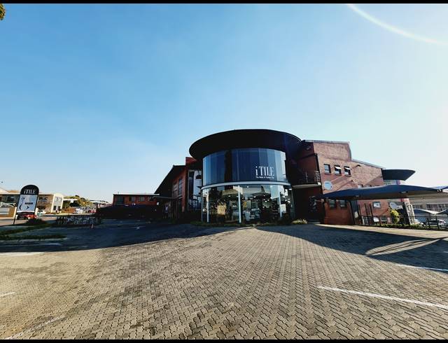 936M² SHOWROOM FOR SALE IN NORTH RIDING